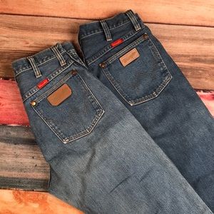 2 Pair Women’s Vintage High Wasted Jeans 7x36
